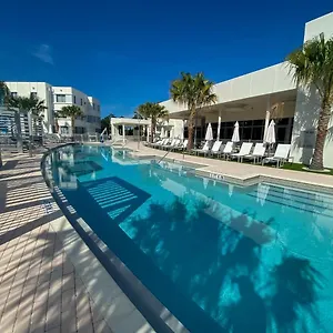 Stylish Modern 3 Bedroom With Amenities Daytona Beach